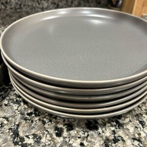 Threshold Tilley bronze dinner plates 4
